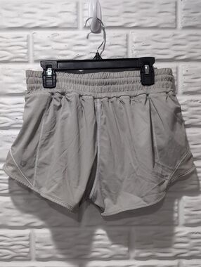 Lululemon Hotty Hot Shorts 4 Womens 2.5" Gray Athleisure Gym Performance Stretch